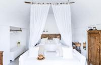 Camera Superior Matrimoniale/Doppia con Letti Singoli con Divano-Letto