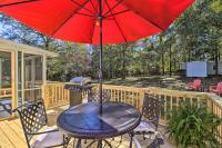 B&B Eatonton - Updated Lake Sinclair Home with Dock Access! - Bed and Breakfast Eatonton