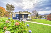 Home with Yard 8 Mi to French Broad River Park - Ferienwohnung Asheville