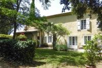 B&B Pont-Saint-Esprit - holiday home, Pont-Saint-Esprit - Bed and Breakfast Pont-Saint-Esprit