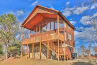 B&B Sevierville - Gorgeous Cabin Wgreat Views, Pool, Game Room - Bed and Breakfast Sevierville
