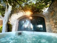 Chambre Lit King-Size avec Baignoire Spa