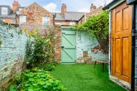 Farndale Den - Bed and Breakfast York