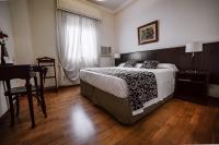 B&B San Miguel de Tucumán - Hotel Carlos V - Bed and Breakfast San Miguel de Tucumán