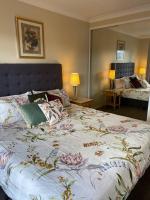 RIVERSIDE CITY VIEW PARKING NETFLIX WIFI WINE FREE - B&B Perth