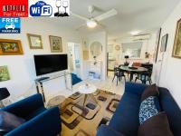 TOP LOCATION CONVENIENT QUIET WIFI NETFLIX WINE - B&B