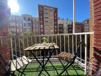 Apartamento con Aire Acondicionado Ayuntamiento Av de La Paz - B&B Logroño