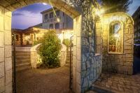 HANU VISOIANU - B&B Lunca Cetățuii