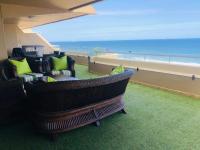Sands Beach Breaks Umdloti Luxury Beach Front - B&B eMdloti