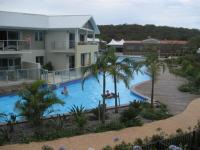 Oaks Pacific Blue 349 fantastic pool - B&B Salamander Bay