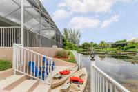 Waterfront Paradise with Heated Pool, Kayaks, & Game Room Villa Cape Paradise Roelens Vacations - B&B Cape Coral