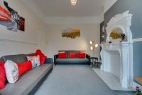 B&B Hull - Hull Large 4 Bedrooms 8 Beds Ahenfie Plaza - Bed and Breakfast Hull