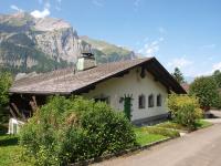 B&B Kandersteg - Holiday Home Chalet Marietta by Interhome - Bed and Breakfast Kandersteg