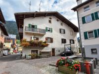 B&B Predazzo - Apartment Garibaldi by Interhome - Bed and Breakfast Predazzo