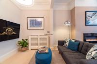 5 MIN TO CASTLE & SHOPS - CHARMING CHARACTER HOME - B&B
