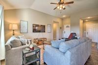 Ozark Home Pool Access, Deck and Fenced Yard - Bed and Breakfast