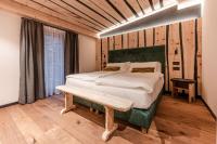 Deluxe Suite mit Whirlpool-Badewanne