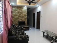 B&B Banting - D'Haja 56 KLIA SEPANG with 3 AIRCONDS & FREE Wi-Fi - Bed and Breakfast Banting