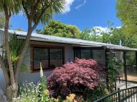 B&B Paraparaumu - Twin Oaks Quiet Cottage - Bed and Breakfast Paraparaumu