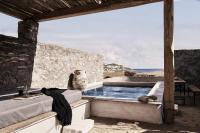 Suite Nomad de 2 dormitorios con vistas al mar y piscina privada