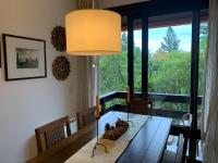 Ap Gramado Knorrville - 2 dorm com lareira, calefação e sacada - B&B Gramado