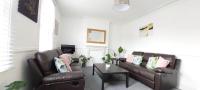 B&B Croydon, London - Very spacious two bedroom converted apartment in East Croydon - Bed and Breakfast Croydon, London