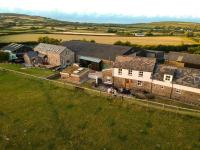 B&B Llangennith - Bunk House - 4 Bedroom - Llangenith - Bed and Breakfast Llangennith