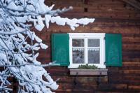Ferienhaus Bergfrieden - B&B Partenen