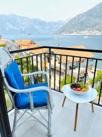 B&B Donji Stoliv - Chic sea front apartment with breathtaking Kotor Bay view - Bed and Breakfast Donji Stoliv