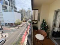 Apartamento Av. Brasil a 50m do mar - B&B Camboriú
