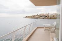 B&B Marsaskala - Riviera Holiday Apartments - Seafront - Wifi - Bed and Breakfast Marsaskala