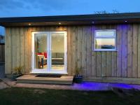 B&B Bodmin - Kingfisher Glamping Cabin - Bed and Breakfast Bodmin