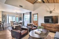Luxe Lake Arrowhead Getaway w/ Treetop Views! - Chambres d'hôtes Lake Arrowhead