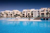 Exotic 1BDR w Outdoor Terrace Pool & Beach Access - B&B Hurgada