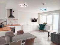 Apartamento con balcón