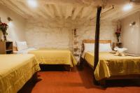 Quadruple Room with Private Bathroom