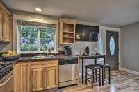 Chic Battle Ground Apartment about 18 Mi to Vancouver! - B&B Battle Ground