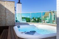 Boulevard 310D - Excelente Cobertura com Jacuzzi Privativa em condomínio de luxo no centro de Bombinhas - Piscina - Jacuzzi - Academia - Portaria 24h. - Ferienwohnung Bombinhas