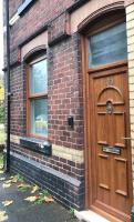 Central Wigan welcoming Townhouse sleeps up to 6 - Chambres d’hôtes Wigan