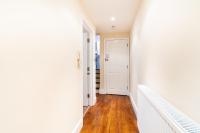 1bd apt for 2-4. New flooring & furnishings - B&B Enfield