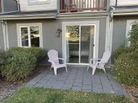 Cozy Rocky Mountain Chalet managed by Little Sister Getaways - Chambres d’hôtes Canmore