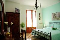 Doppel-/Zweibettzimmer mit Bad