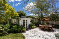 Silk Tree Studio - Steps to Cook Park - B&B