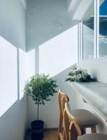 Kamer met Queensize Bed en Uitzicht op de Tuin