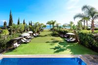 Sea Front Oceanus H2 by Ezoria Villas - B&B Ayia Napa