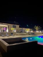 Suite Privative Jacuzzi Sauna de la Villa Del Castagnol - Bed and Breakfast