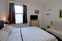Brightwater family room for up to 3 people with shared facilities - Chambres d’hôtes Scarborough