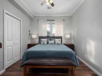 Cheerful 3 Bedroom Home with Loft - Ferienwohnung