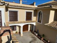 Casa con 4 camere da letto