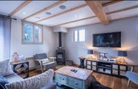Beautiful 3 Bedroom Chalet in Morzine - B&B Morzine